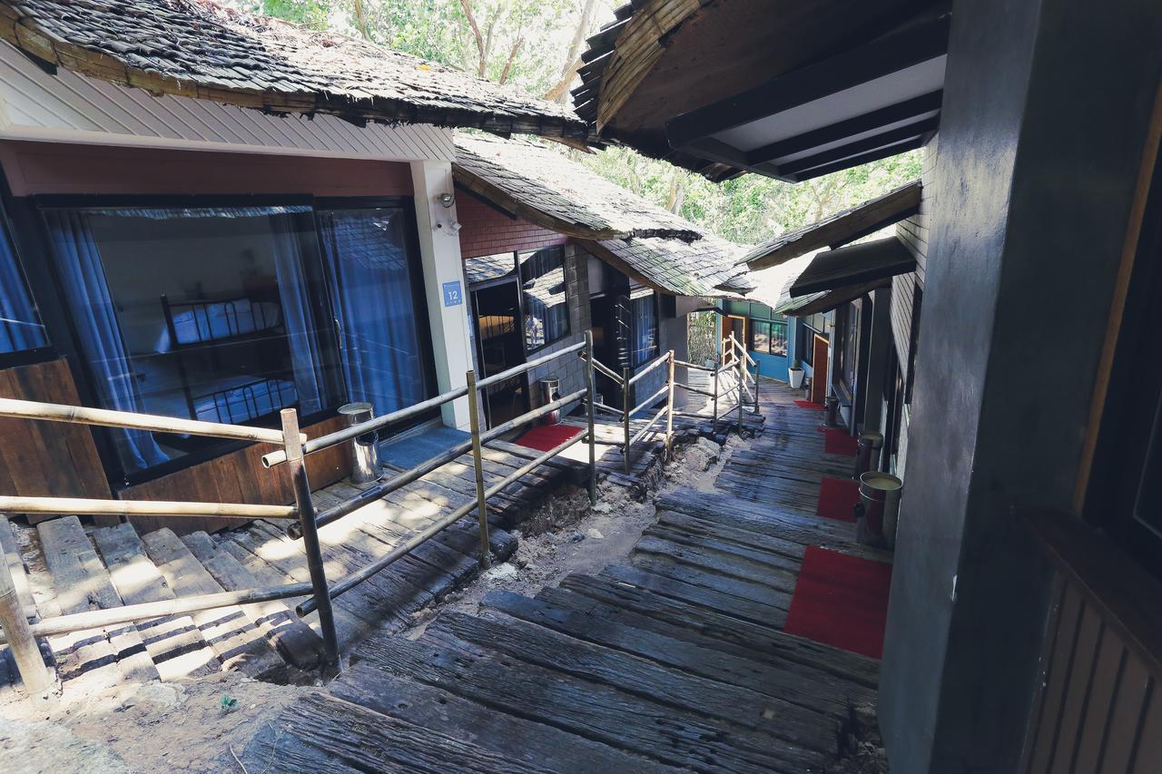 Paradise Beach Backpackers Hostel パトン エクステリア 写真